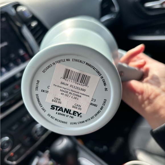 Starbucks x Stanley Spring Blue Quencher - Picture 3 of 4